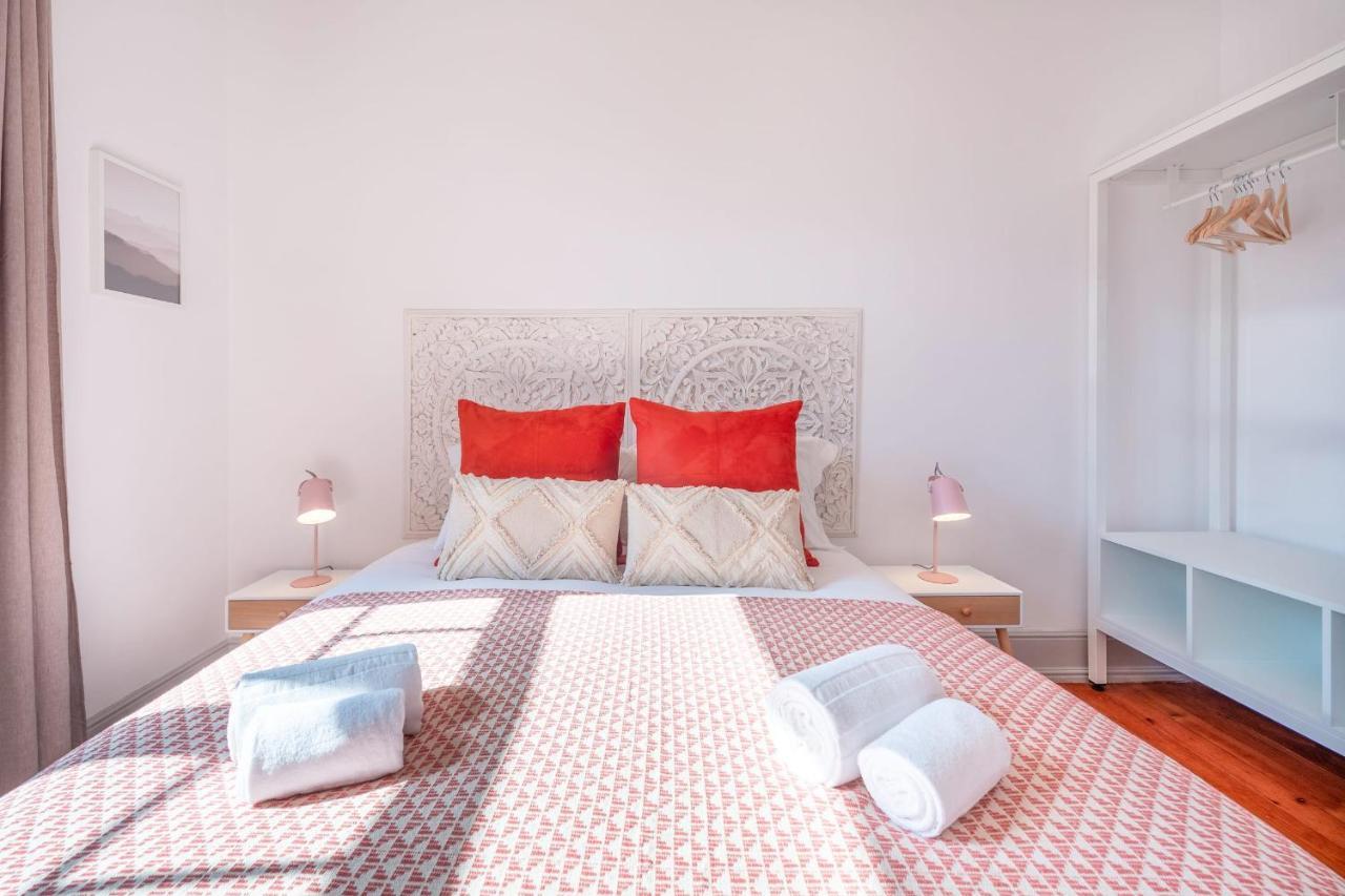 Vita Portucale ! Deluxe 3 Bedroom Apartment In Arroios Lisboa Dış mekan fotoğraf