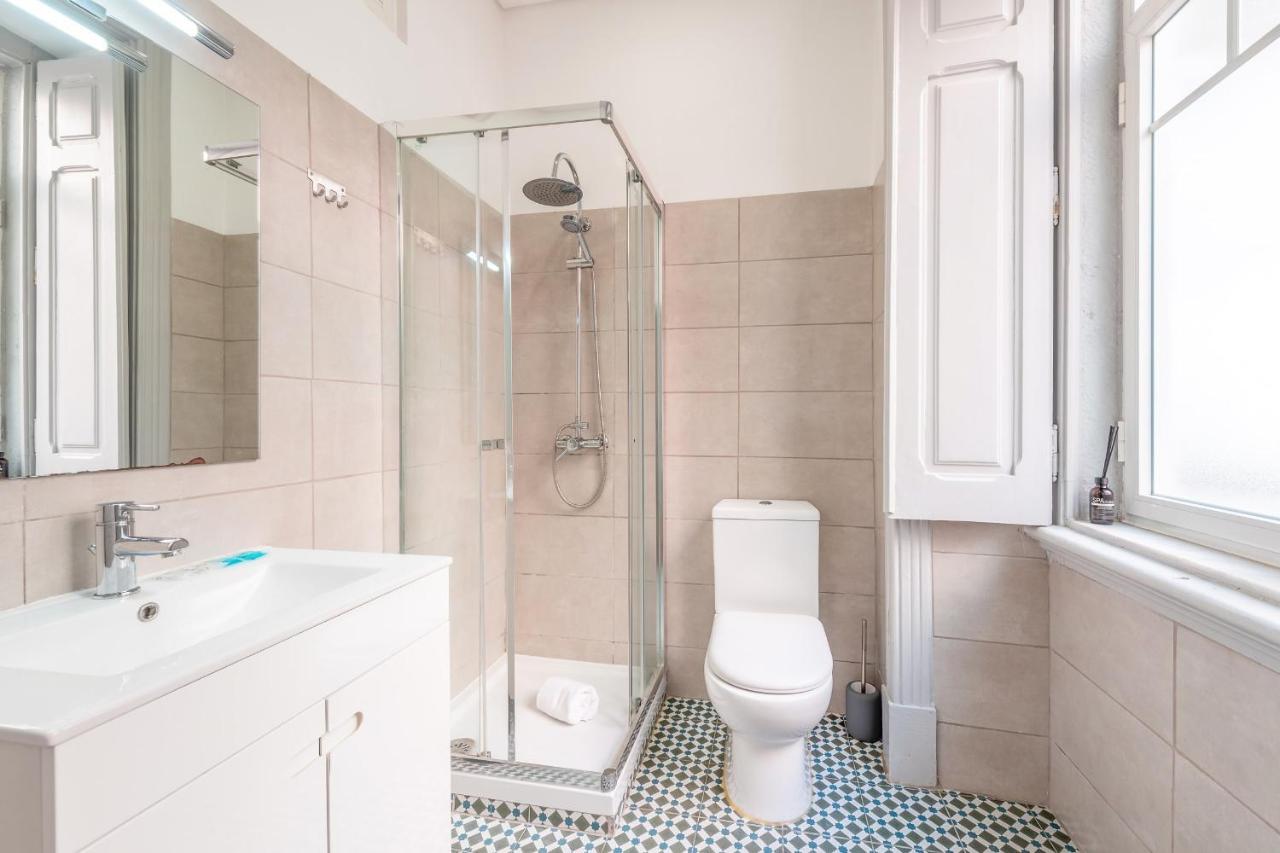 Vita Portucale ! Deluxe 3 Bedroom Apartment In Arroios Lisboa Dış mekan fotoğraf